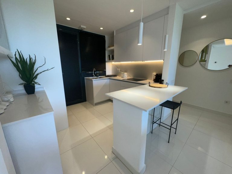 825f5b43926c3db76208079447c8f56b - 6