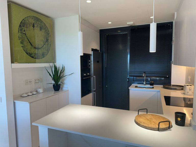 825f5b43926c3db76208079447c8f56b - 8