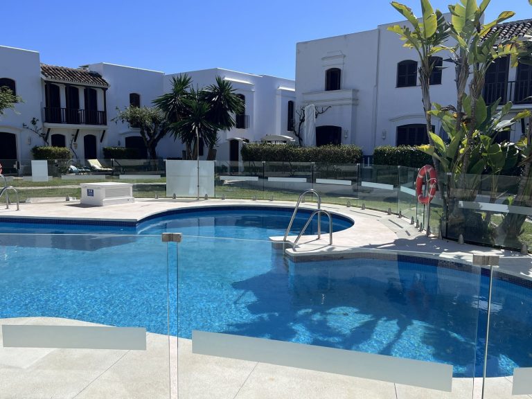 82b25aee251654e69d53737c3ecbb43d - 1