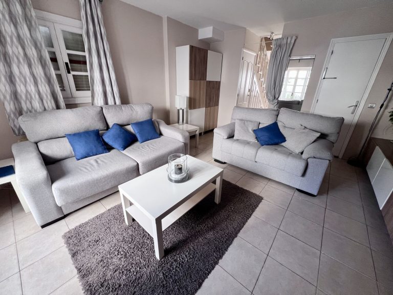 82b25aee251654e69d53737c3ecbb43d - 10