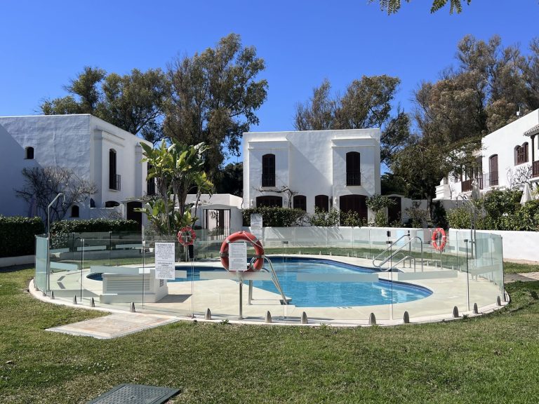 82b25aee251654e69d53737c3ecbb43d - 2