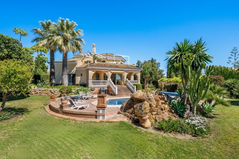 855b3b76dce96f4fee06bef977072f24 - 2