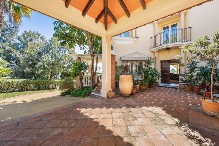 855b3b76dce96f4fee06bef977072f24 - 8