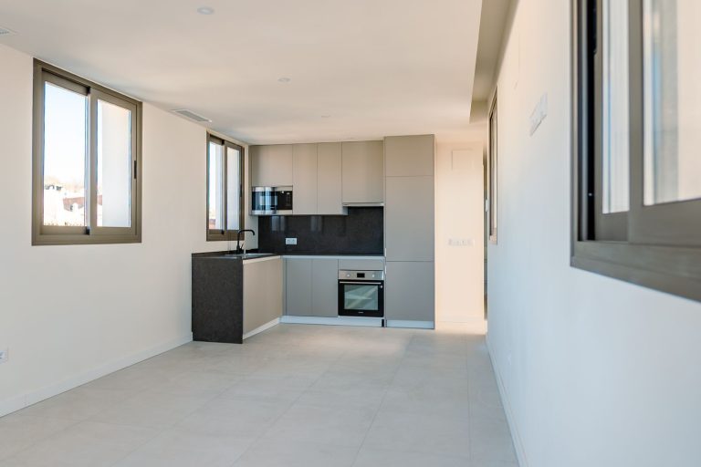 868379b5f2bdad942de7cd7771e4ae4d - 7