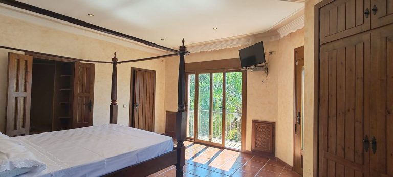 86ba07c8736f85e9f08cf450059b94cb - 9