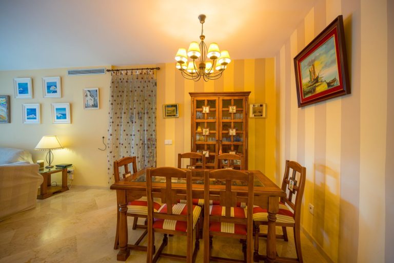 87b138c2fe18b96df7c4ff7597e0dba8 - 13