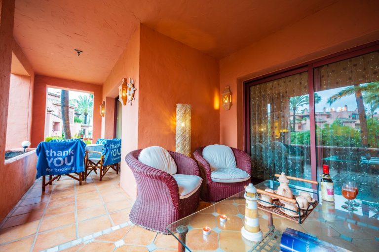 87b138c2fe18b96df7c4ff7597e0dba8 - 4