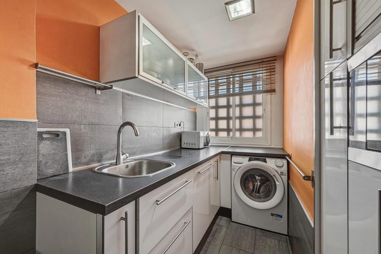 889c4a4df61889c0d0888c3b68fb4303 - 14