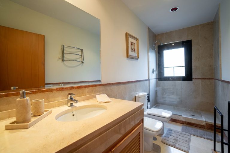 88e79fff0ed95993c8bc154d09c04e03 - 13