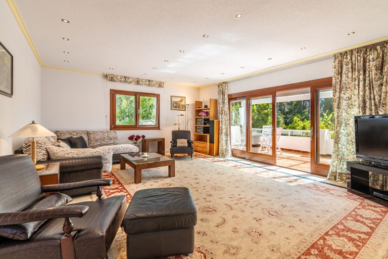 899ccc8c35cbdfec2ec93696677ab503 - 10