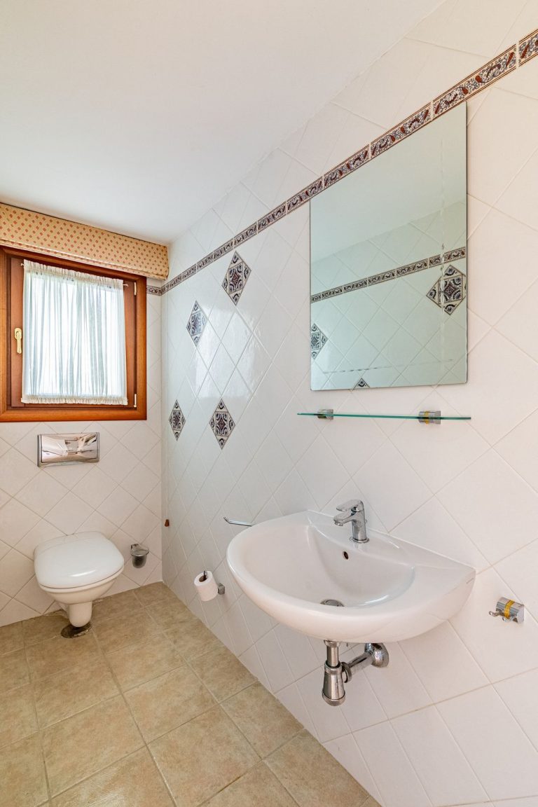 899ccc8c35cbdfec2ec93696677ab503 - 15