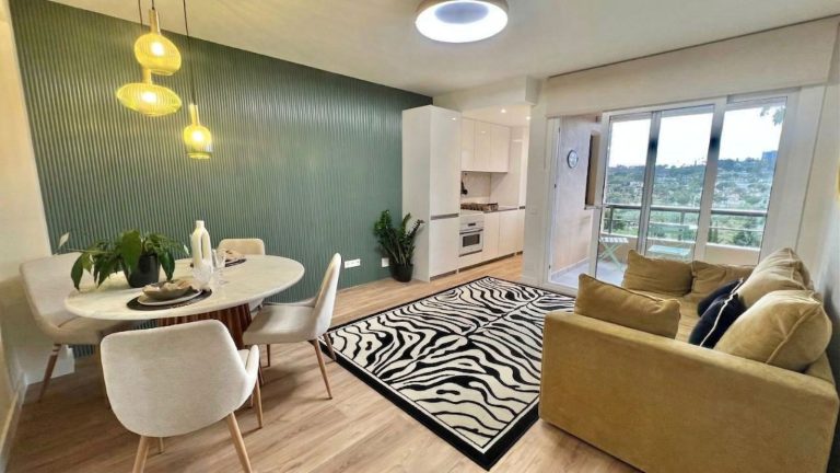 89c900a617b1085e4b23be4ae3579d76 - 1