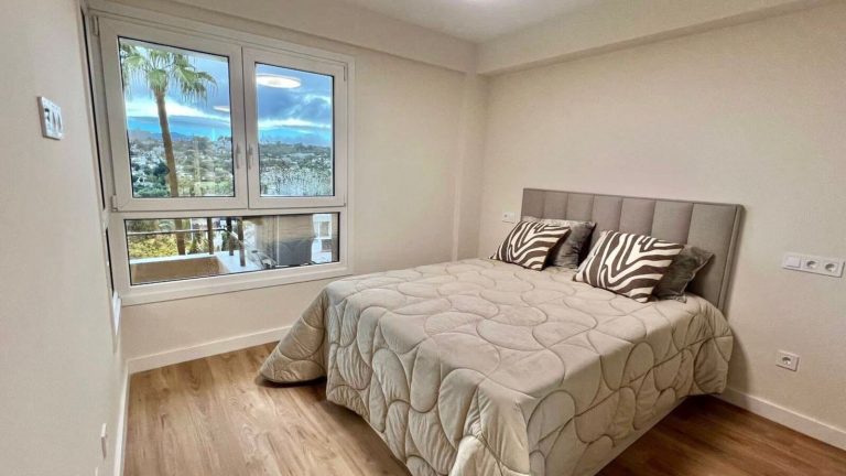 89c900a617b1085e4b23be4ae3579d76 - 11