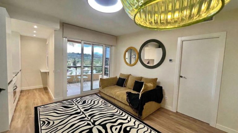 89c900a617b1085e4b23be4ae3579d76 - 3