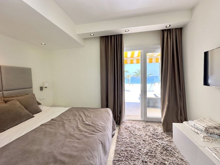 8a5719d86645ba5b61a6ec4535e1cf2c - 13