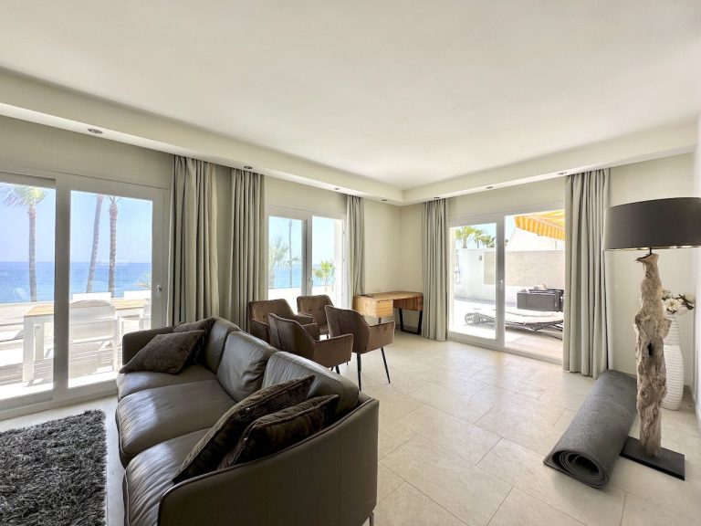 8a5719d86645ba5b61a6ec4535e1cf2c - 6