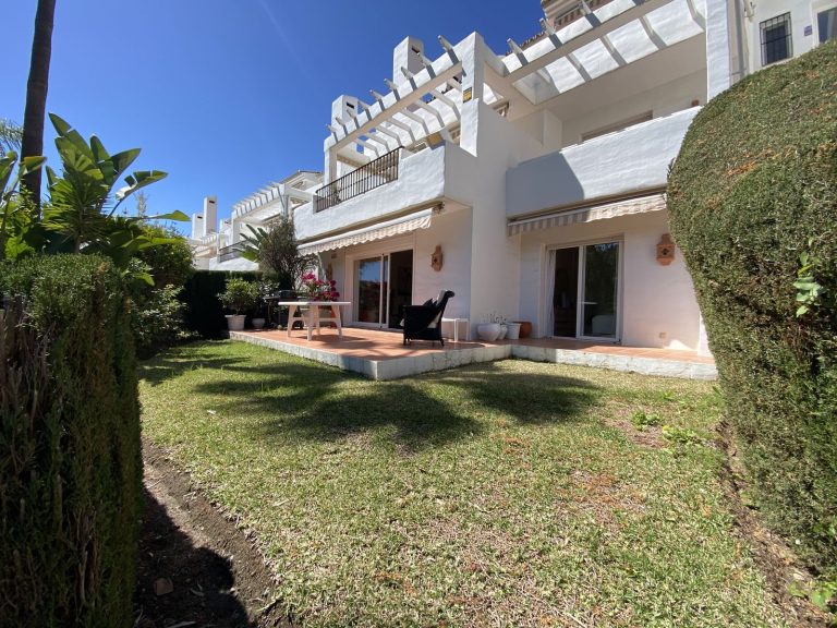 8bd6a0968396b6bbc37b56aa08de3e9a - 2