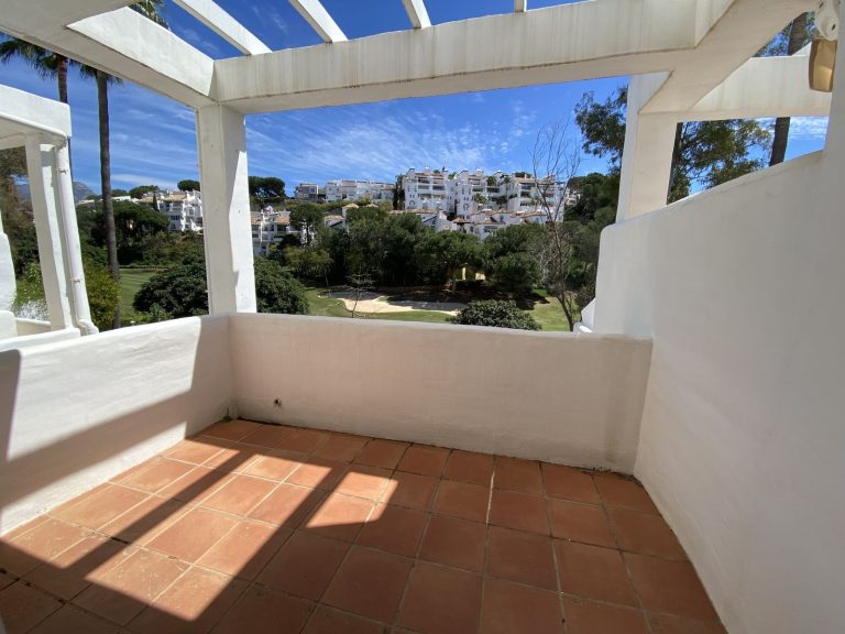 8bd6a0968396b6bbc37b56aa08de3e9a - 8