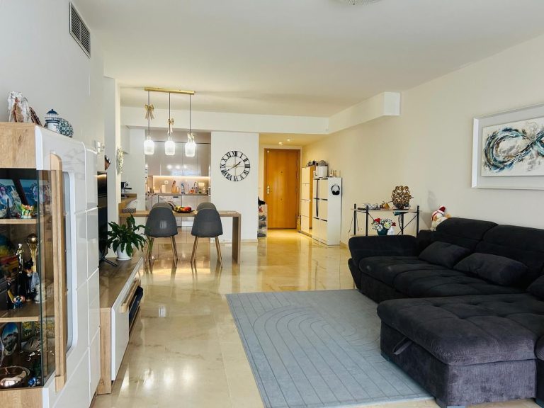 8c431d69c9099ff88df28af3c1431b21 - 2