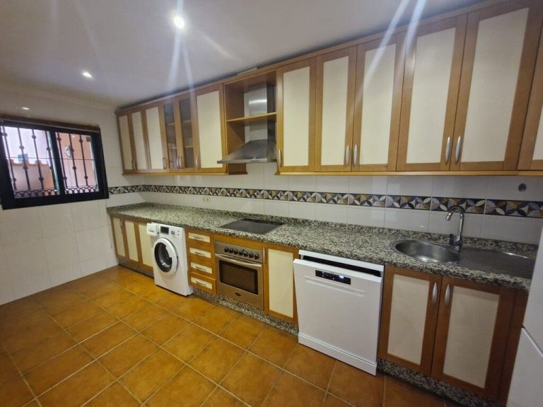 8cc937811779fd4cfbf2cf5a0f586b04 - 5