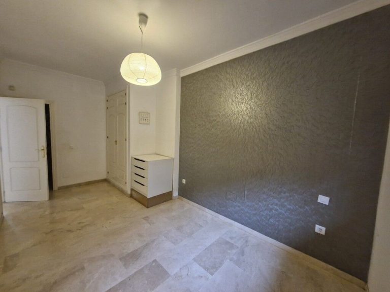 8cc937811779fd4cfbf2cf5a0f586b04 - 7