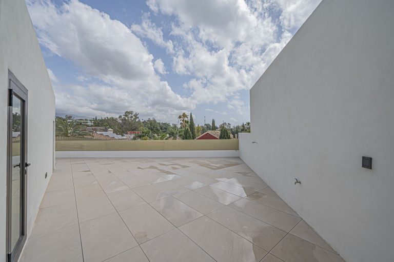 8f417df944436330116e8493ac6d7cdf - 9