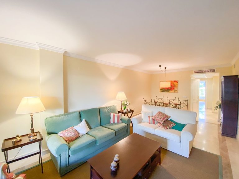 8f6940c32b207984792df33cbc5c7100 - 8