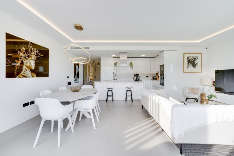 8f8b3d8d07e73bce555d5696bd64c973 - 3