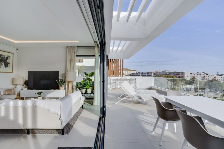 8f8b3d8d07e73bce555d5696bd64c973 - 5