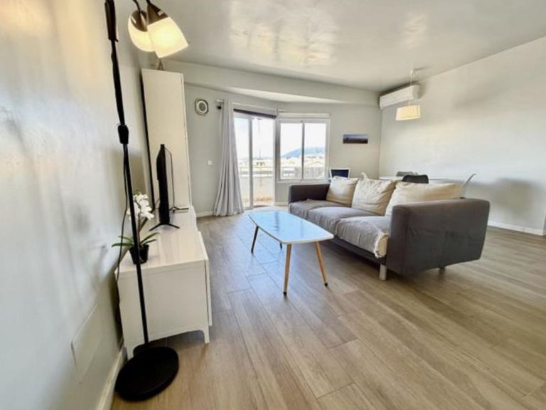 8f9b9bc79f9d2e2ef6cb804add15517f - 1