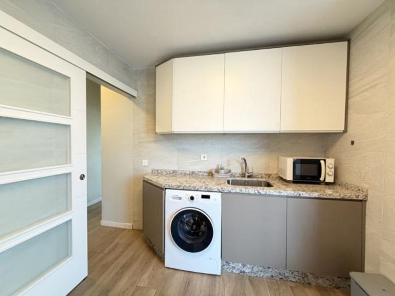 8f9b9bc79f9d2e2ef6cb804add15517f - 16