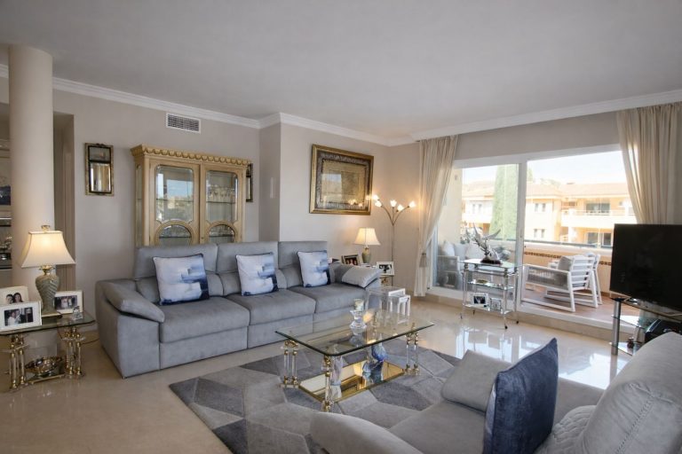 90a3789ee7d8d2fec0280b27c738fe0a - 2