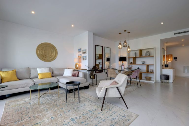 91e4de1bc36a052b1219ef41fb6955f4 - 4