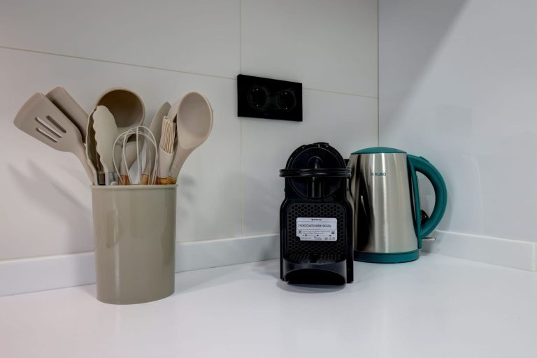 91e4de1bc36a052b1219ef41fb6955f4 - 9