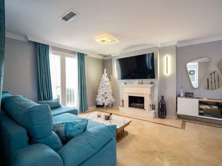 9251b0752676ffb359516c84d88fcfc3 - 10