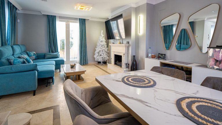 9251b0752676ffb359516c84d88fcfc3 - 11