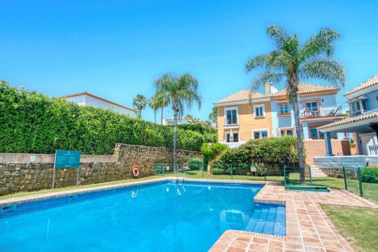 9251b0752676ffb359516c84d88fcfc3 - 14