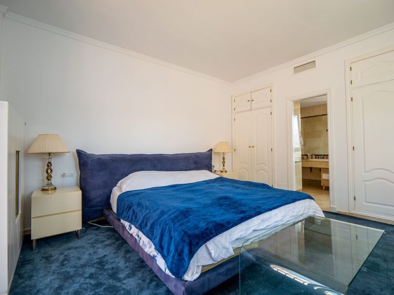 9251b0752676ffb359516c84d88fcfc3 - 16