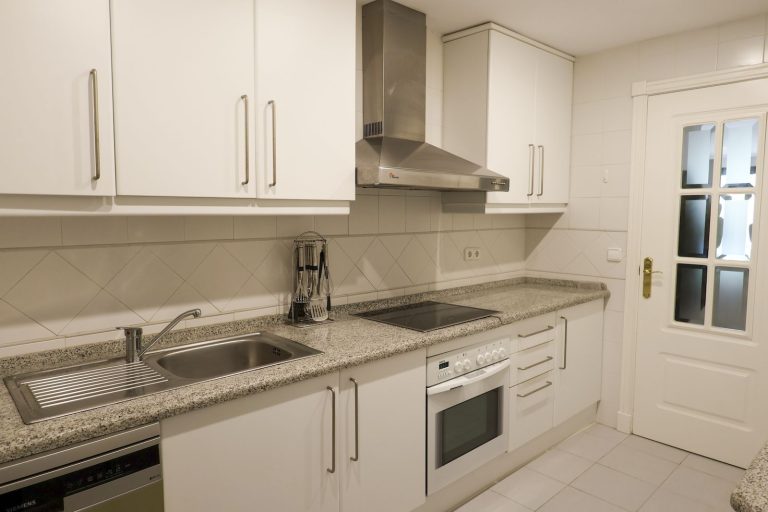 93e2d850a73b858e0ff518abed01063f - 8