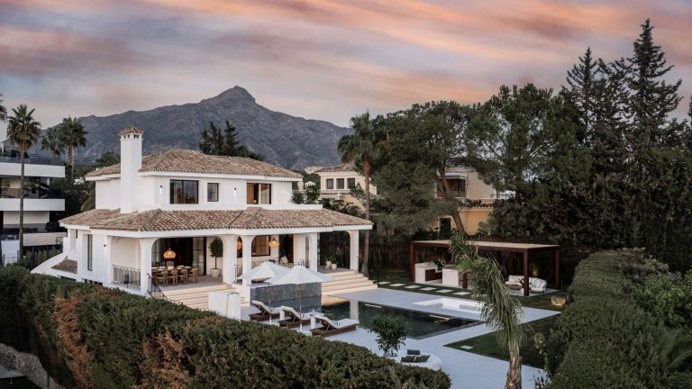 949985b2595e14cae5431ef27d8c9c19 - 1