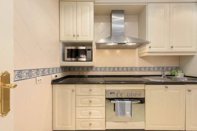 974b4209f22ac00a1445f9128d19fc17 - 14