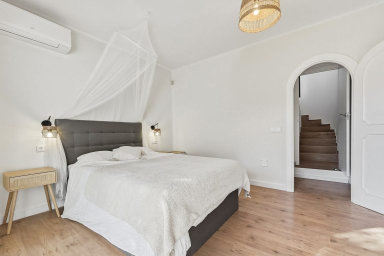 97aa0227bbc9c21bc930dbc221bda942 - 15