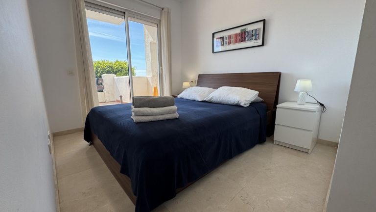 984b21080c2c86f0d409cb98a93a3402 - 16