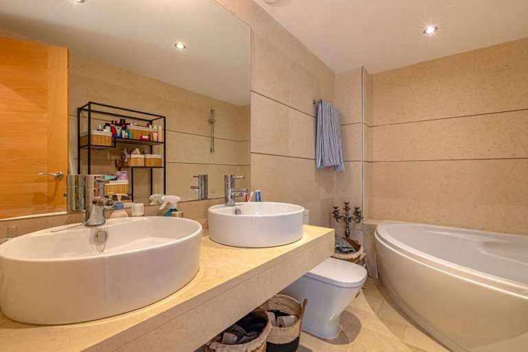 99031496d35b9981b82316c5c0441137 - 16