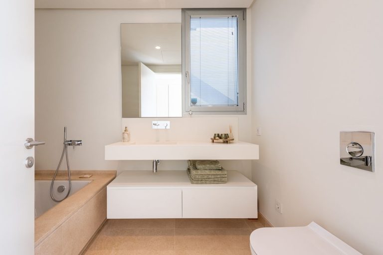 9907873f49f129e1544b6f7cd231e93a - 14