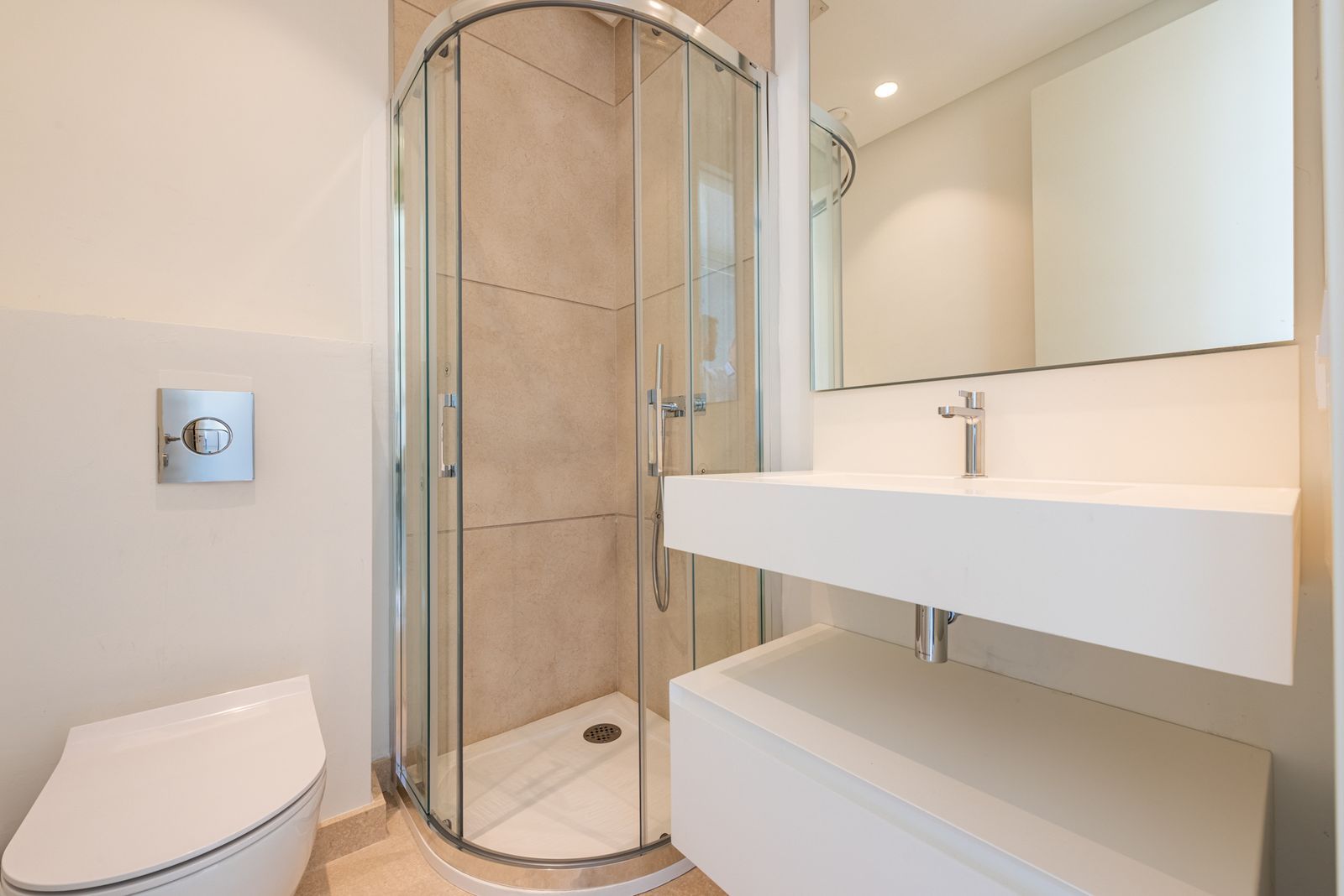 9907873f49f129e1544b6f7cd231e93a - 16