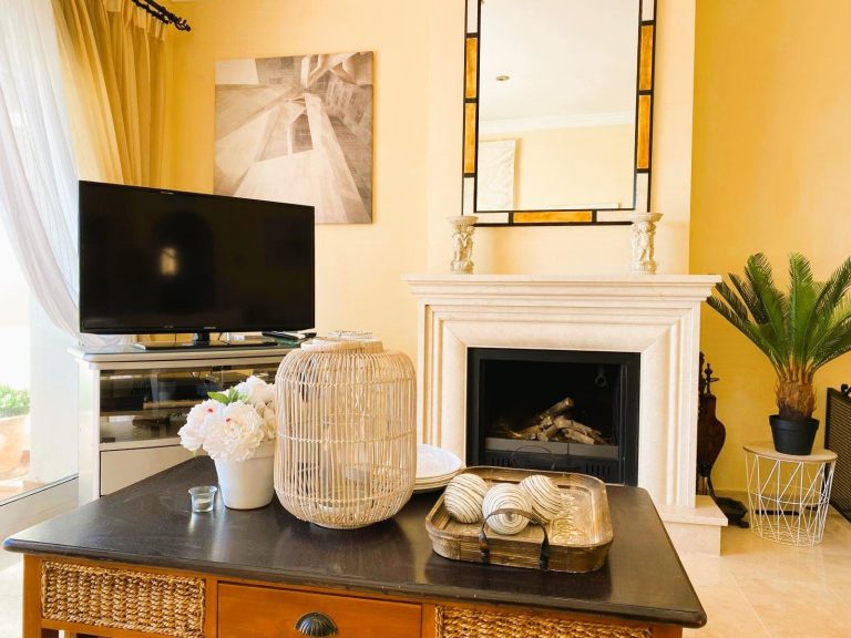 9b61f4d22c570f611ff3ebc00728dce9 - 12