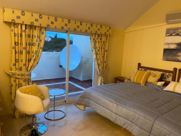 9b61f4d22c570f611ff3ebc00728dce9 - 15