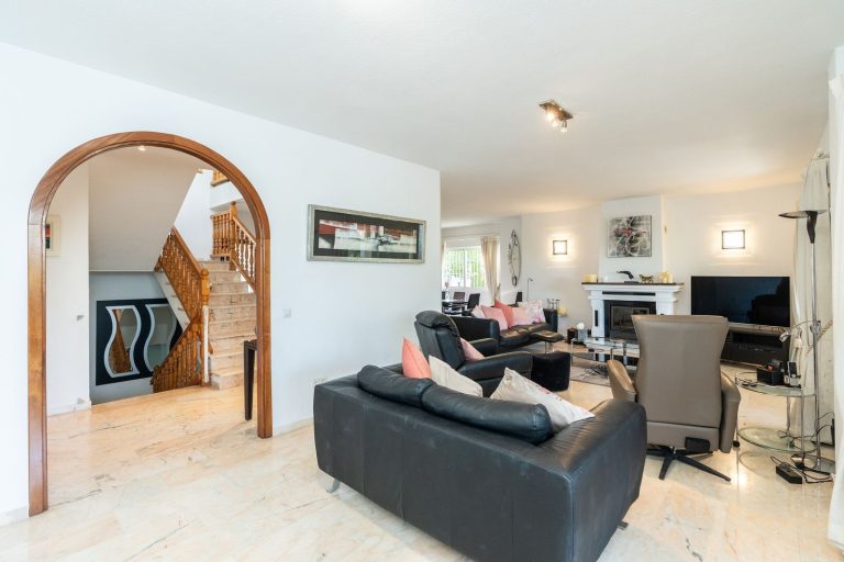 9b87ac16f5ca28be60aa6621e805feff - 9