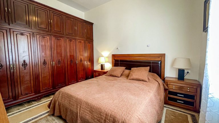 9bb6a266d10ec6c046f2d932a7438ba3 - 16